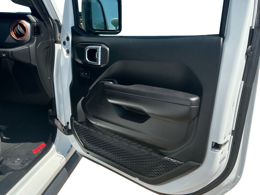 2021 Jeep Gladiator Mojave - Photo 17