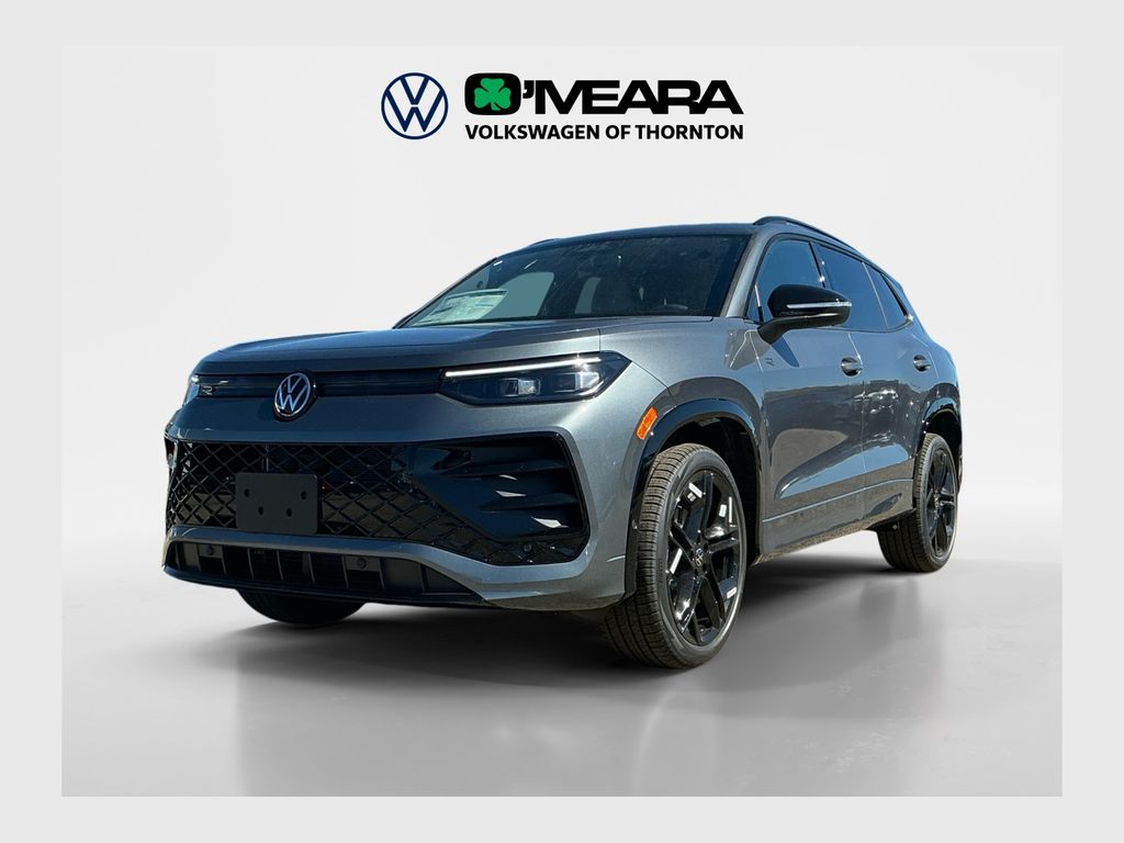 2025 Volkswagen Tiguan SE R-LINE BLACK's photo