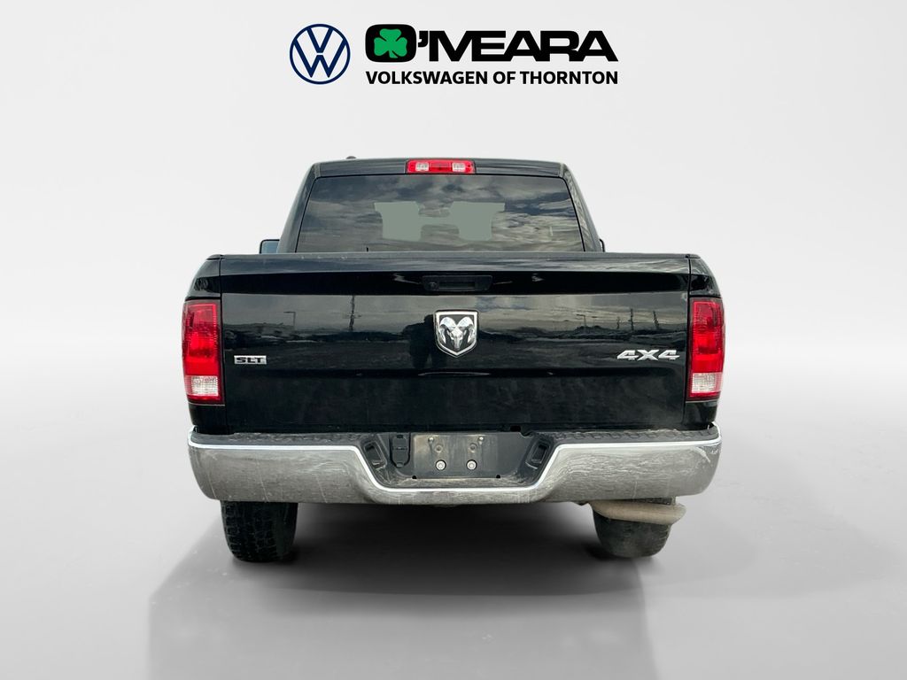 2024 Ram 1500 Classic SLT photo 4