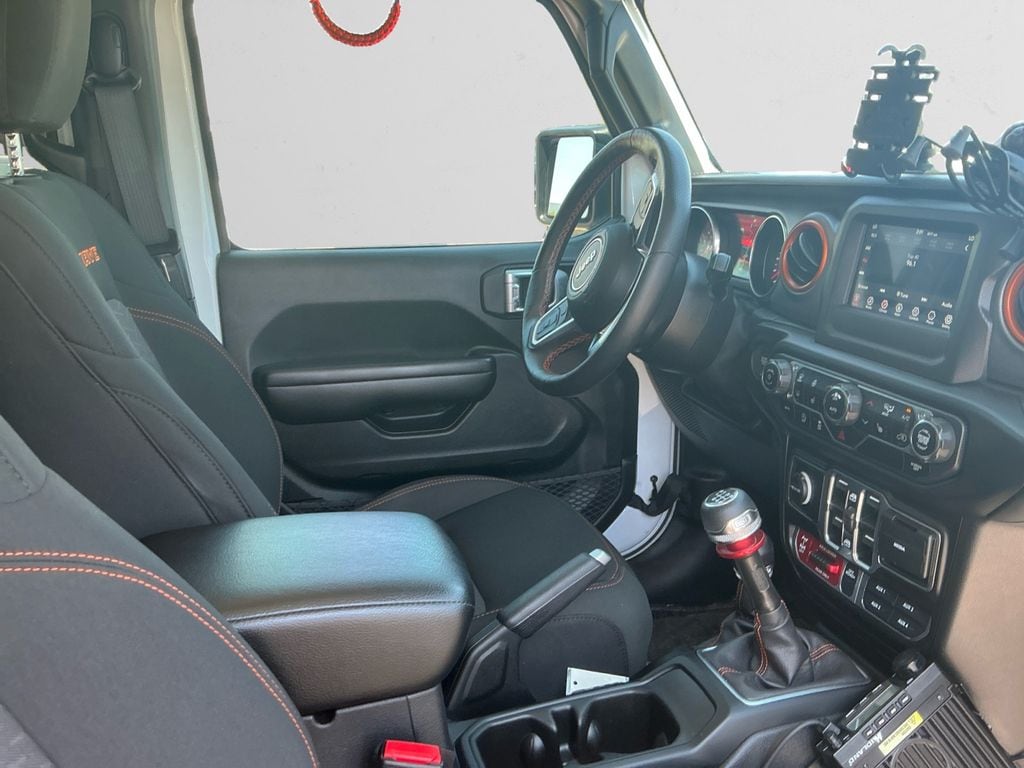 2021 Jeep Gladiator Mojave - Photo 15