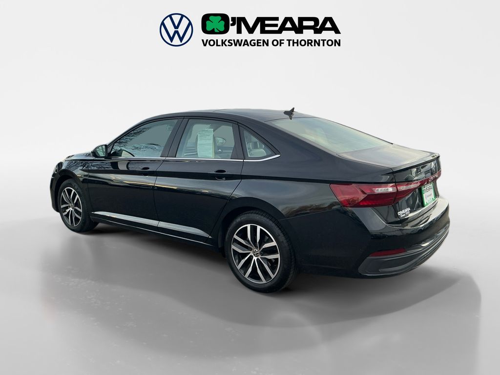 2025 Volkswagen Jetta 1.5T SE photo 3