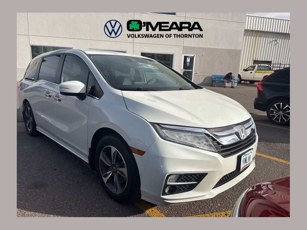 2018 Honda Odyssey Touring's photo