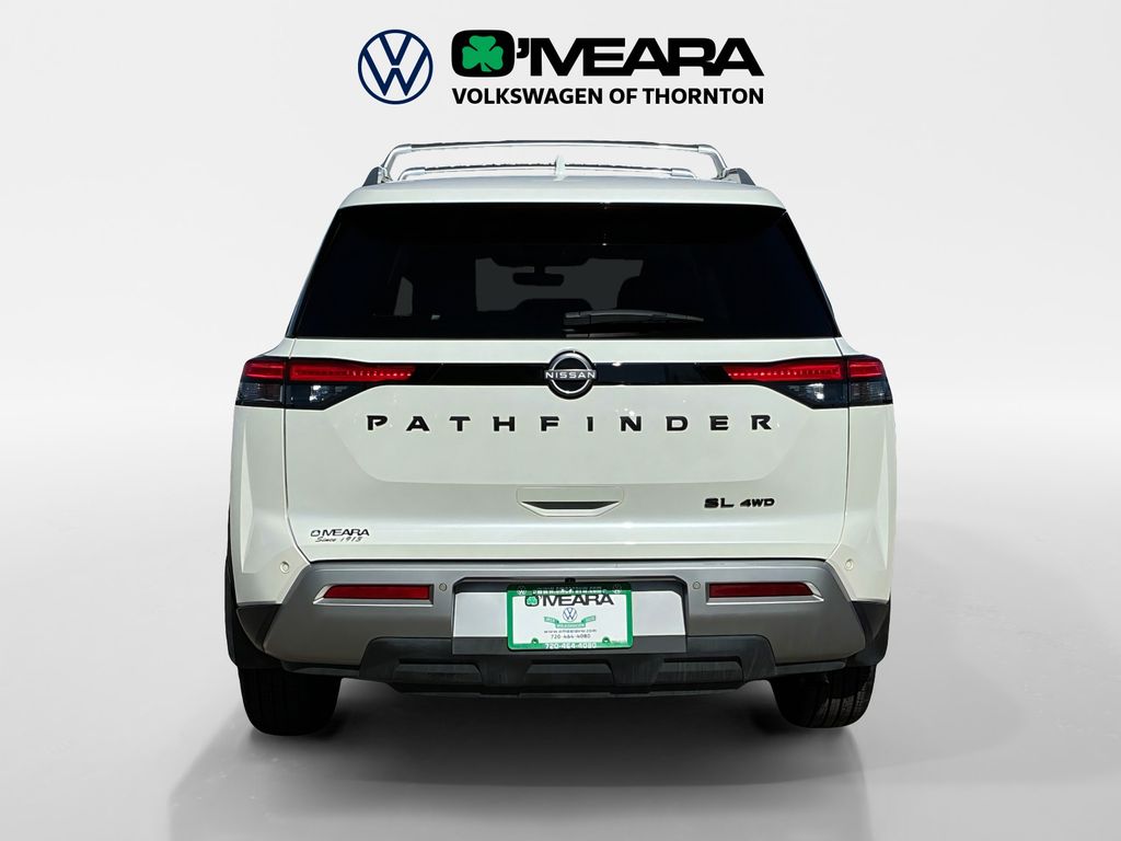 2024 Nissan Pathfinder SL photo 4