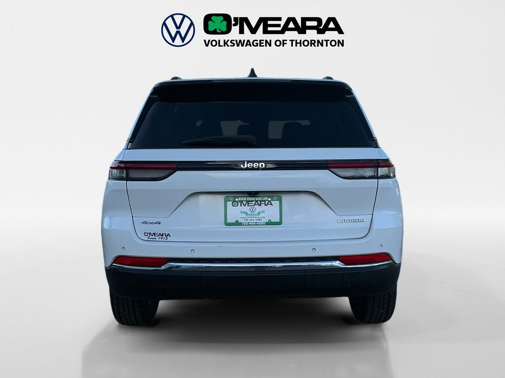 2023 Jeep Grand Cherokee Laredo photo 4