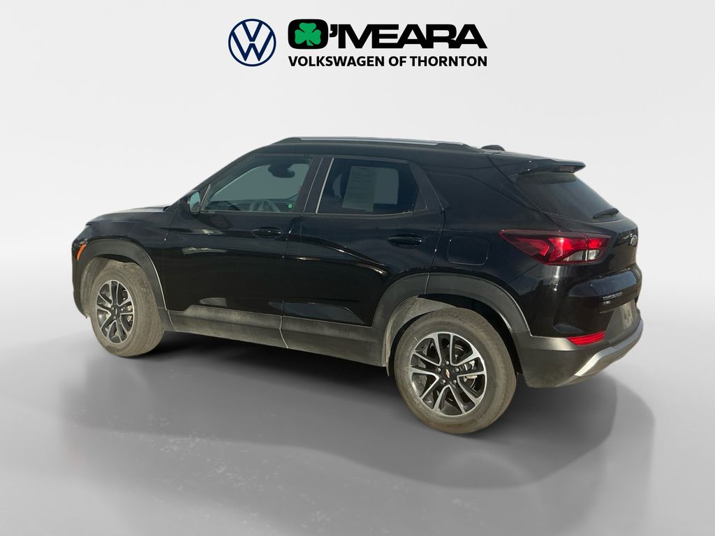 2025 Chevrolet Trailblazer LT photo 3