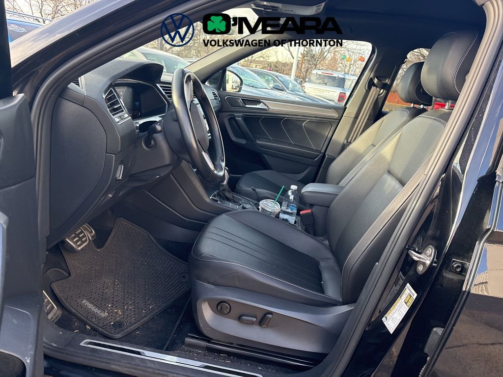 2023 Volkswagen Tiguan SE R-Line Black photo 3