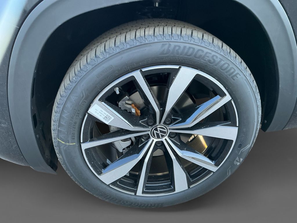 2026 Volkswagen Atlas SEL Premium R-Line - Photo 13