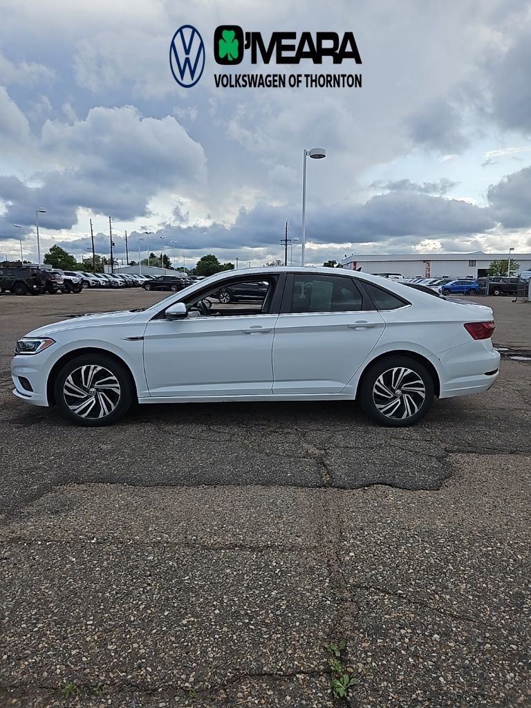 Used 2021 Volkswagen Jetta SEL Premium with VIN 3VWG57BU3MM011728 for sale in Thornton, CO