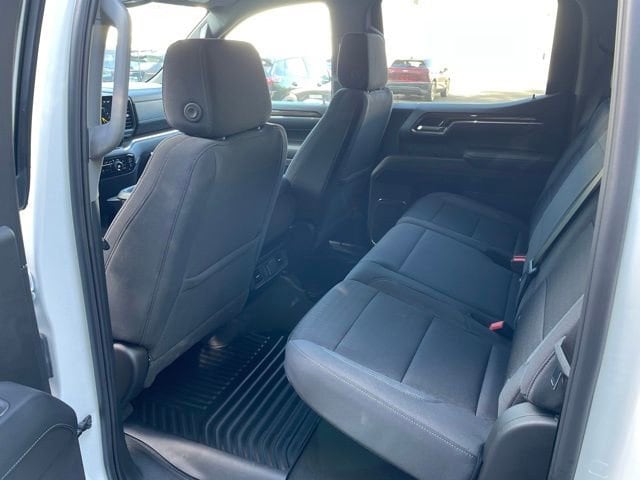 2025 Chevrolet Silverado 1500 LT - Photo 46