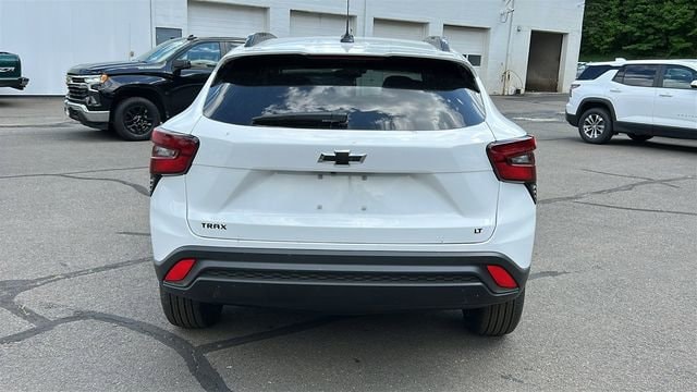 2026 Chevrolet Trax LT - Photo 5