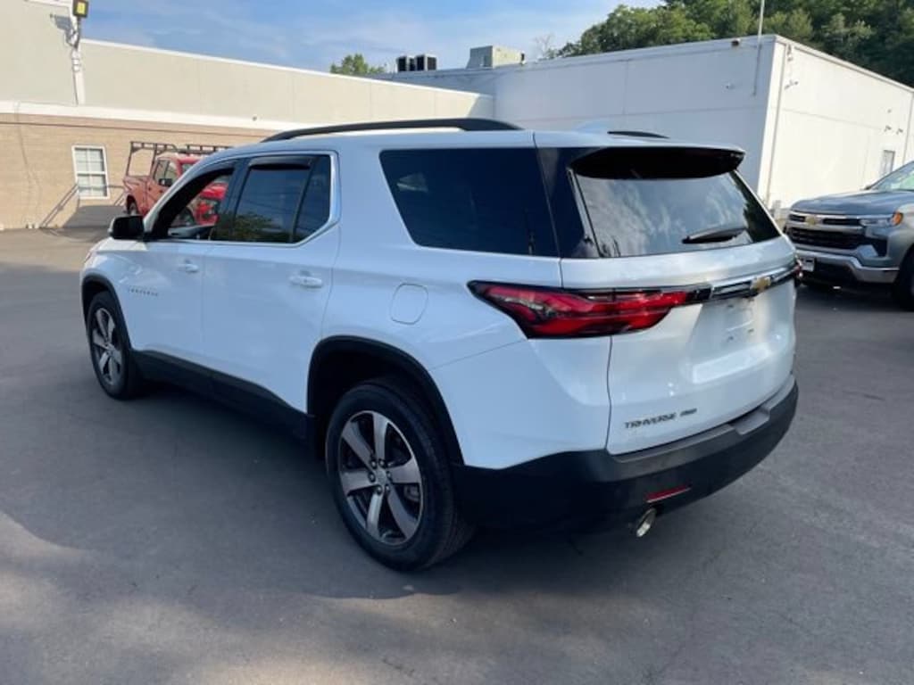 Used 2023 Chevrolet Traverse LT Leather SUV