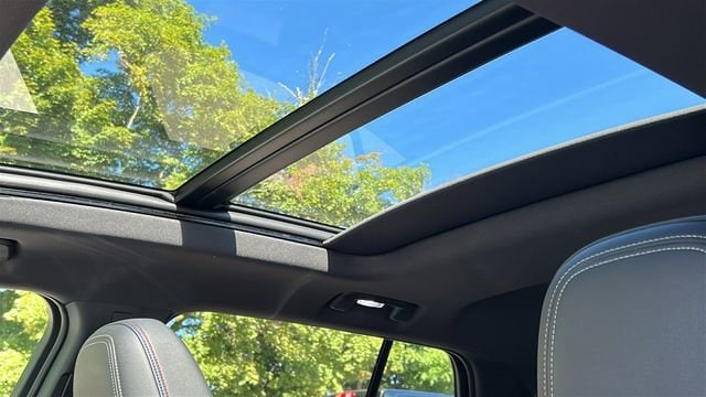 2025 Chevrolet Equinox EV RS - Photo 19