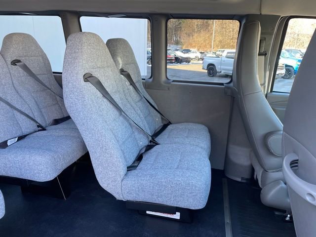 2025 Chevrolet Express Cargo Work Van - Photo 26