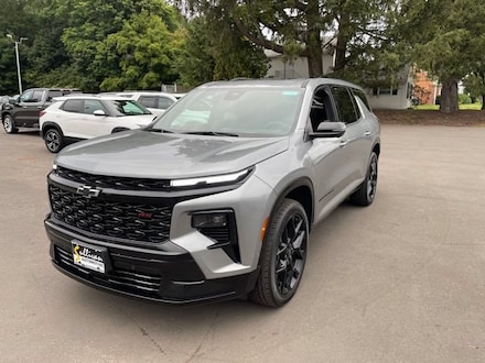 2025 Chevrolet Traverse RS SUV