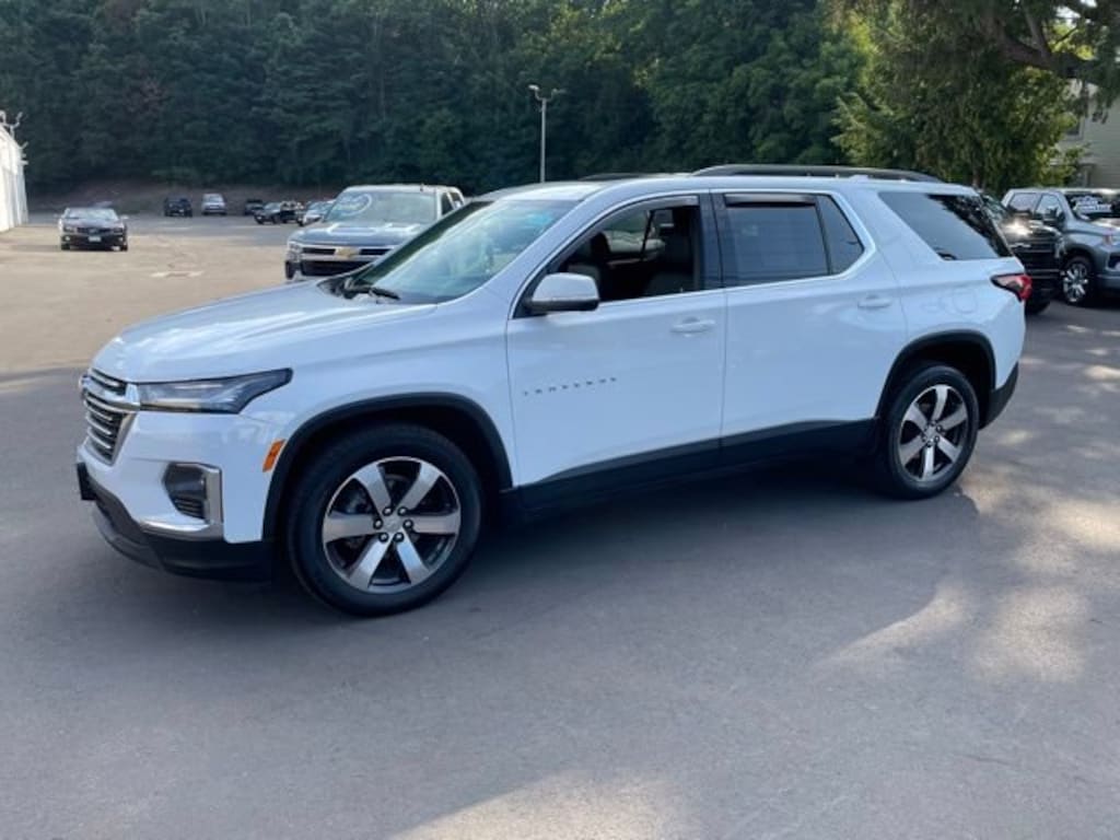Used 2023 Chevrolet Traverse LT Leather SUV
