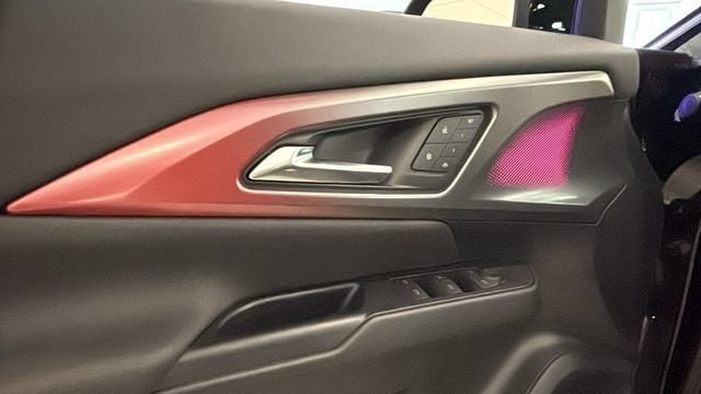 2025 Chevrolet Equinox EV RS - Photo 8