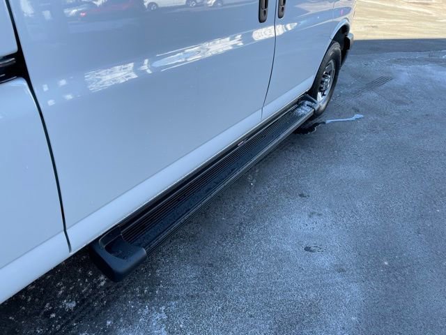2025 Chevrolet Express Cargo Work Van - Photo 23
