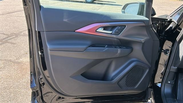 2025 Chevrolet Equinox EV RS - Photo 8