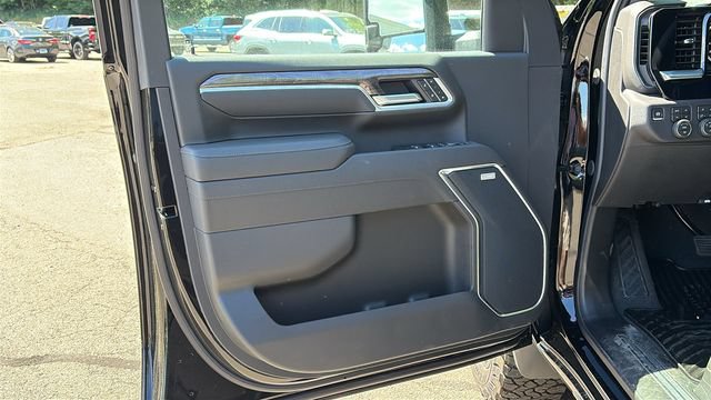 2026 Chevrolet Silverado 2500 HD LTZ - Photo 8
