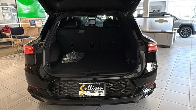 2025 Chevrolet Equinox EV RS - Photo 24