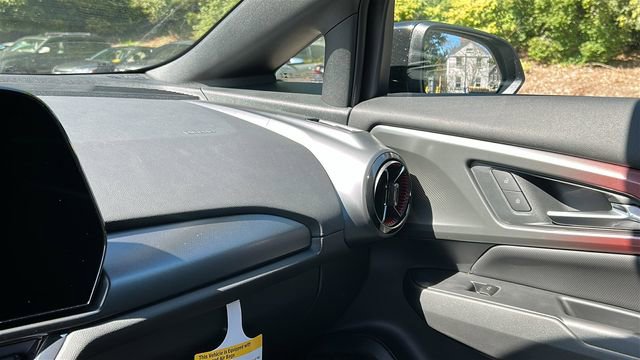 2025 Chevrolet Equinox EV RS - Photo 17