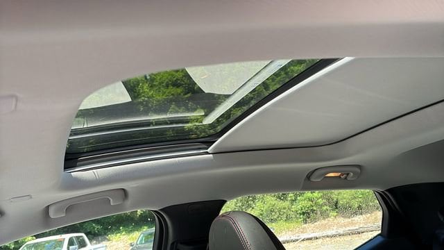2027 Chevrolet Bolt RS - Photo 11