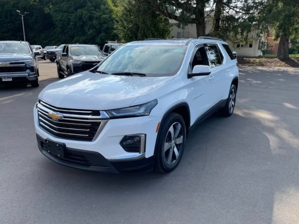 Used 2023 Chevrolet Traverse LT Leather SUV