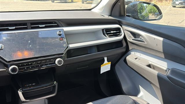 2027 Chevrolet Bolt RS - Photo 24