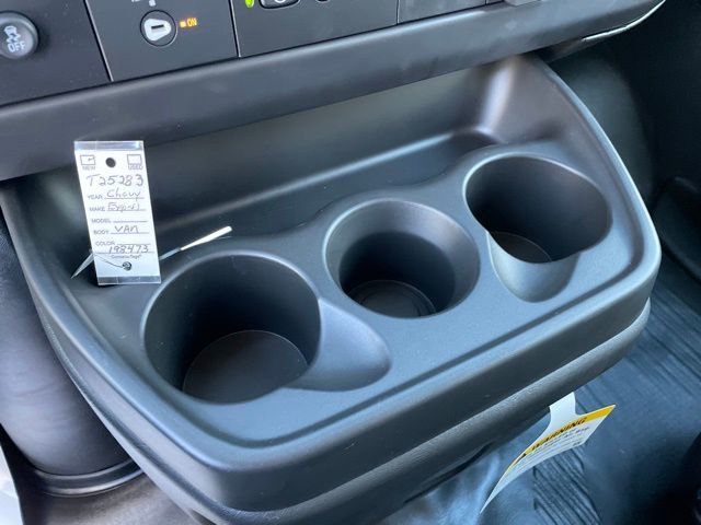 2025 Chevrolet Express Cargo Work Van - Photo 20