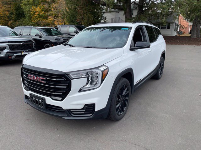 Used 2023 GMC Terrain SLE SUV