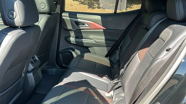 2025 Chevrolet Equinox EV RS - Photo 21