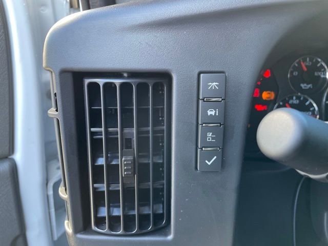 2025 Chevrolet Express Cargo Work Van - Photo 12