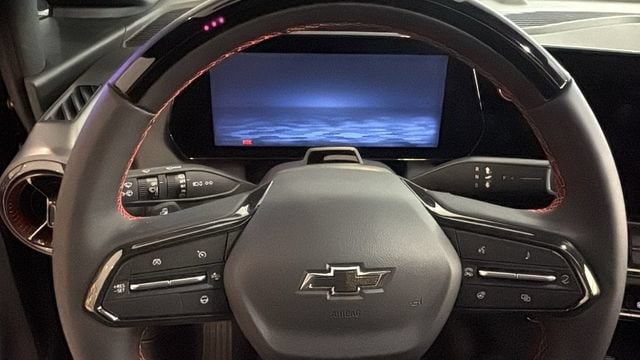 2025 Chevrolet Equinox EV RS - Photo 13