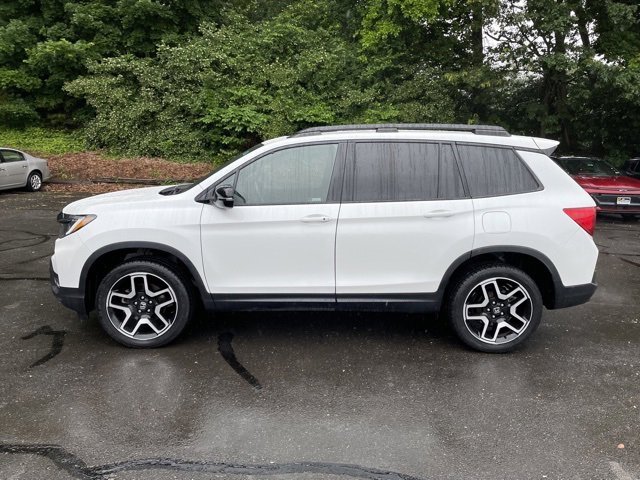 2022 Honda Passport Elite photo 2