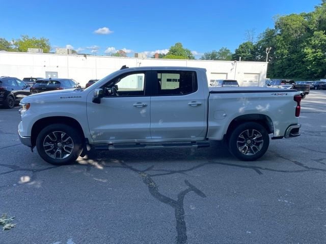 2025 Chevrolet Silverado 1500 LT - Photo 3