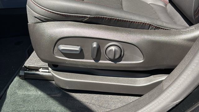 2027 Chevrolet Bolt RS - Photo 10