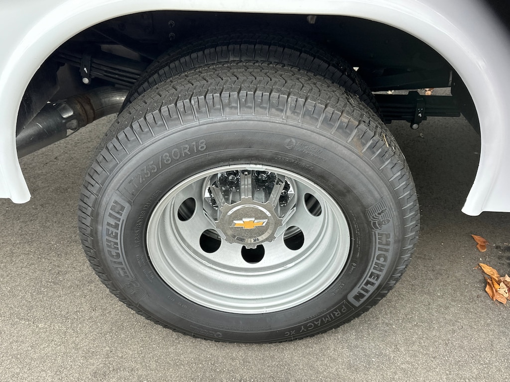 New 2025 Chevrolet Silverado 3500 HD Chassis Cab Work Truck Truck