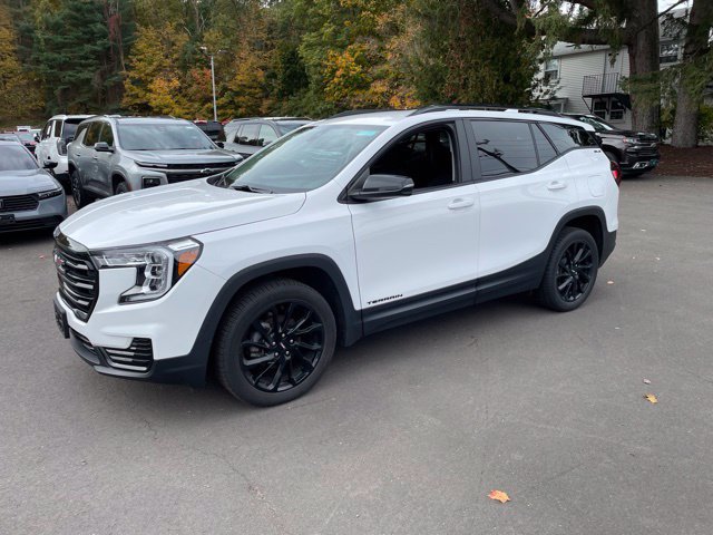 Used 2023 GMC Terrain SLE SUV