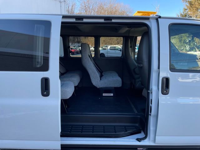 2025 Chevrolet Express Cargo Work Van - Photo 25