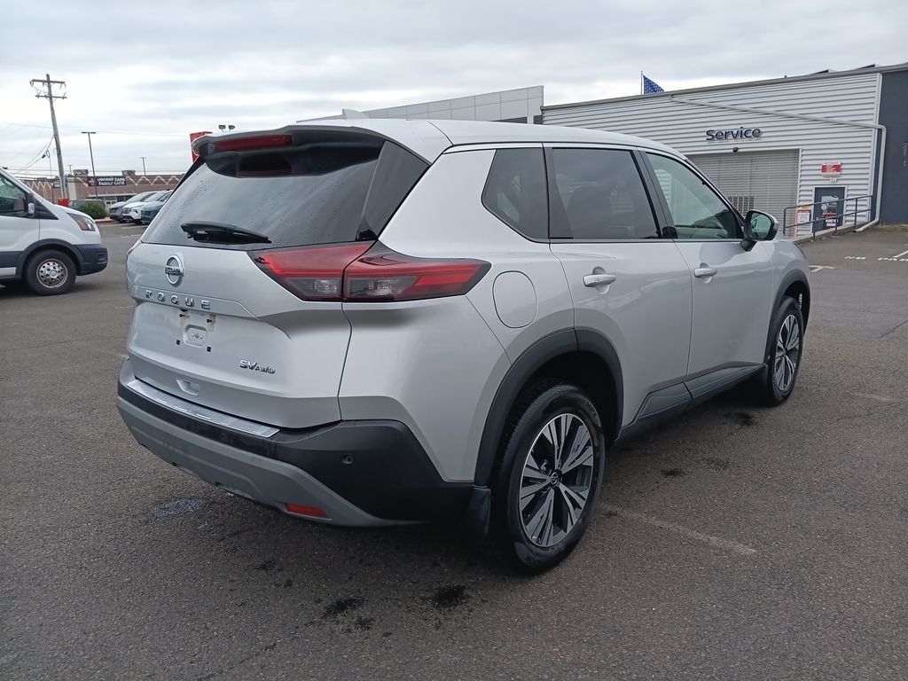 2021 Nissan Rogue SV photo 3