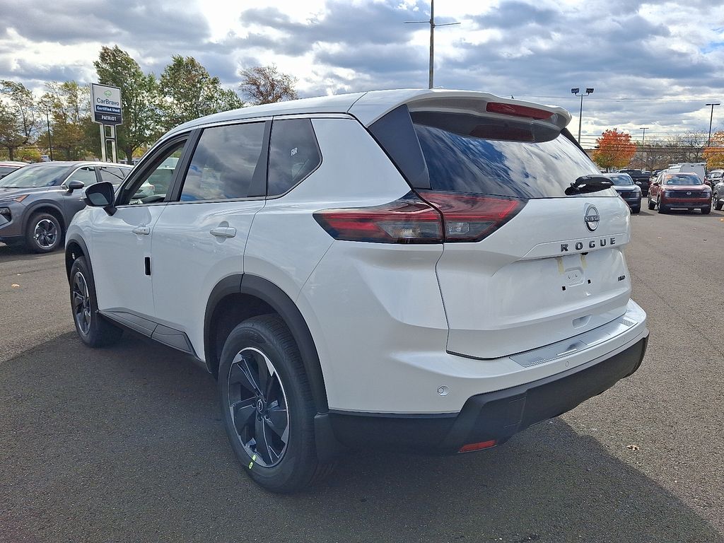 2026 Nissan Rogue SV photo 3