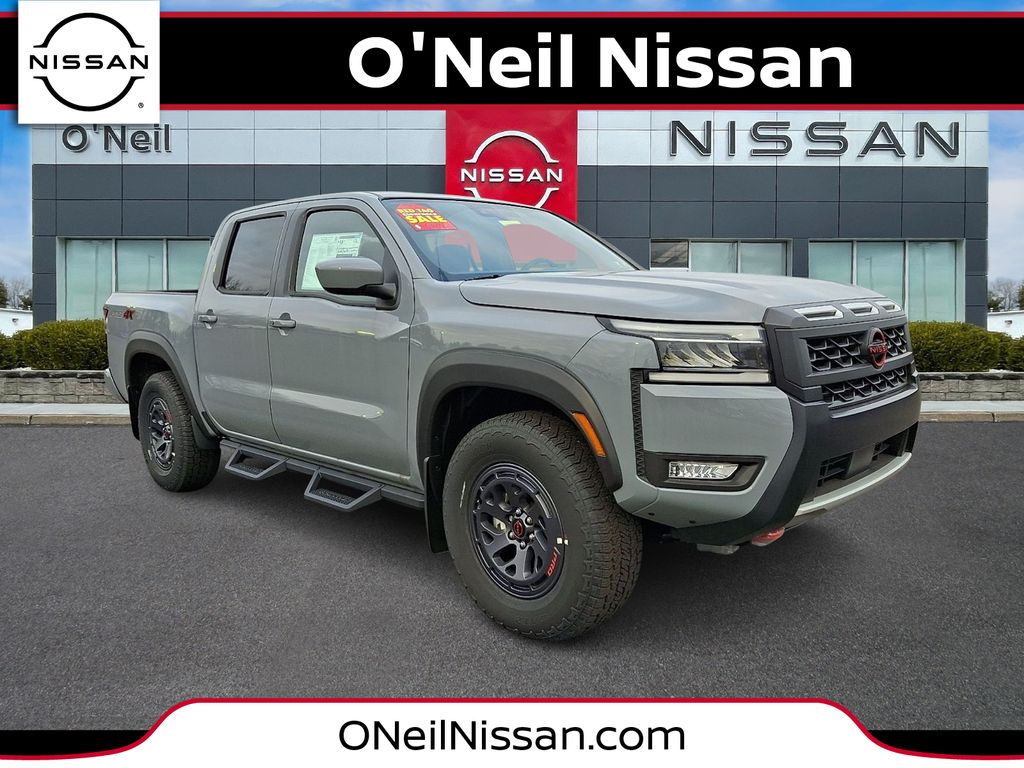 2025 Nissan Frontier PRO-4X's photo