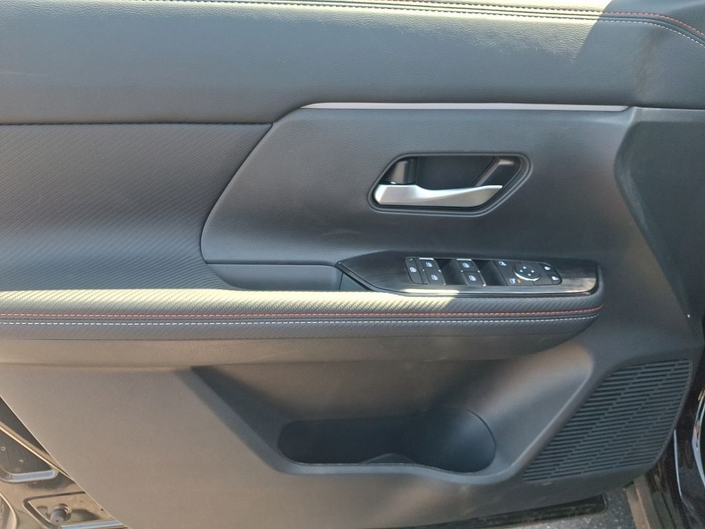 2026 Nissan KICKS SR AWD - Photo 8