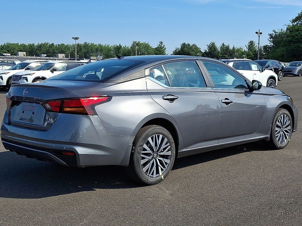 New 2026 Nissan Altima SV Sedan
