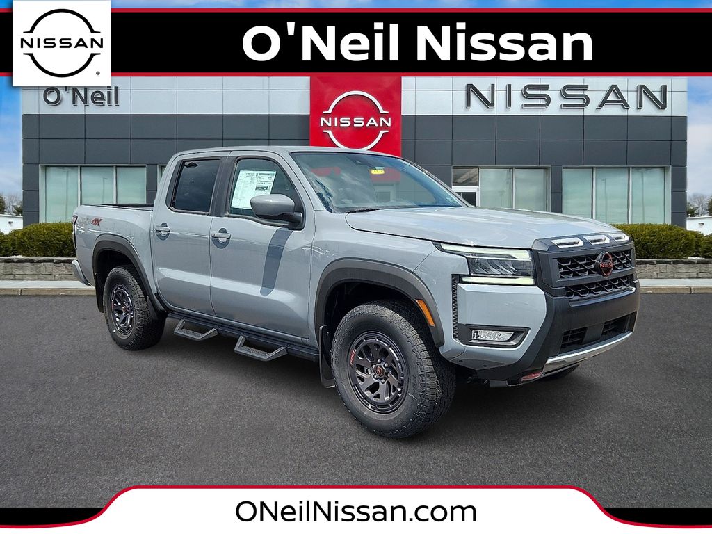 2025 Nissan Frontier PRO-4X's photo