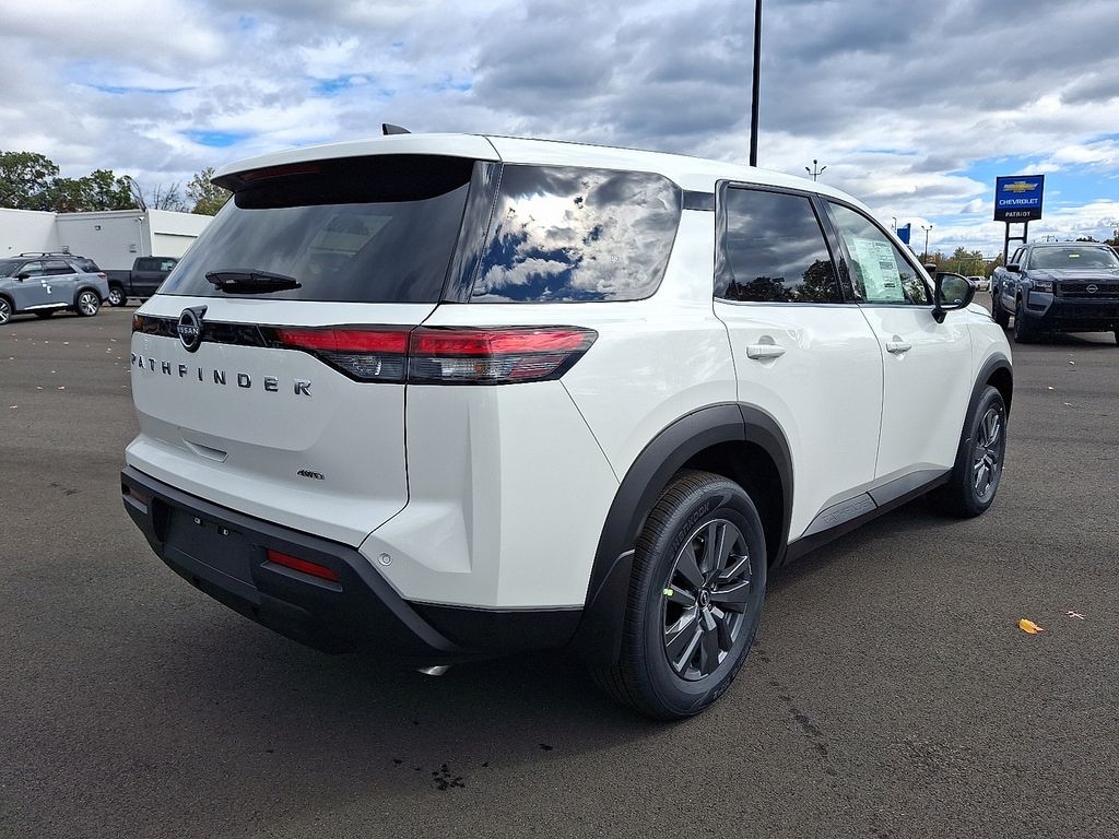 New 2025 Nissan Pathfinder S SUV