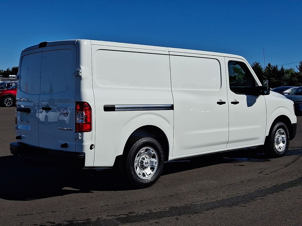 2021 Nissan NV Cargo SV - Photo 6