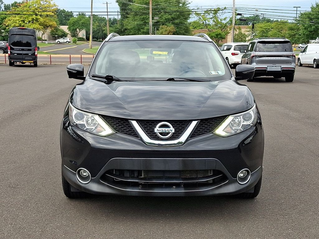 Used 2017 Nissan Rogue Sport SV with VIN JN1BJ1CRXHW136928 for sale in Warminster, PA