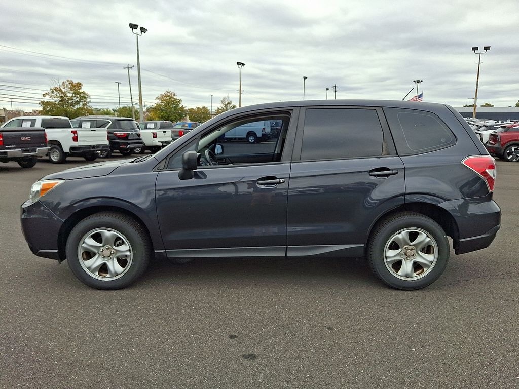 Used 2015 Subaru Forester 2.5i (CVT) SUV