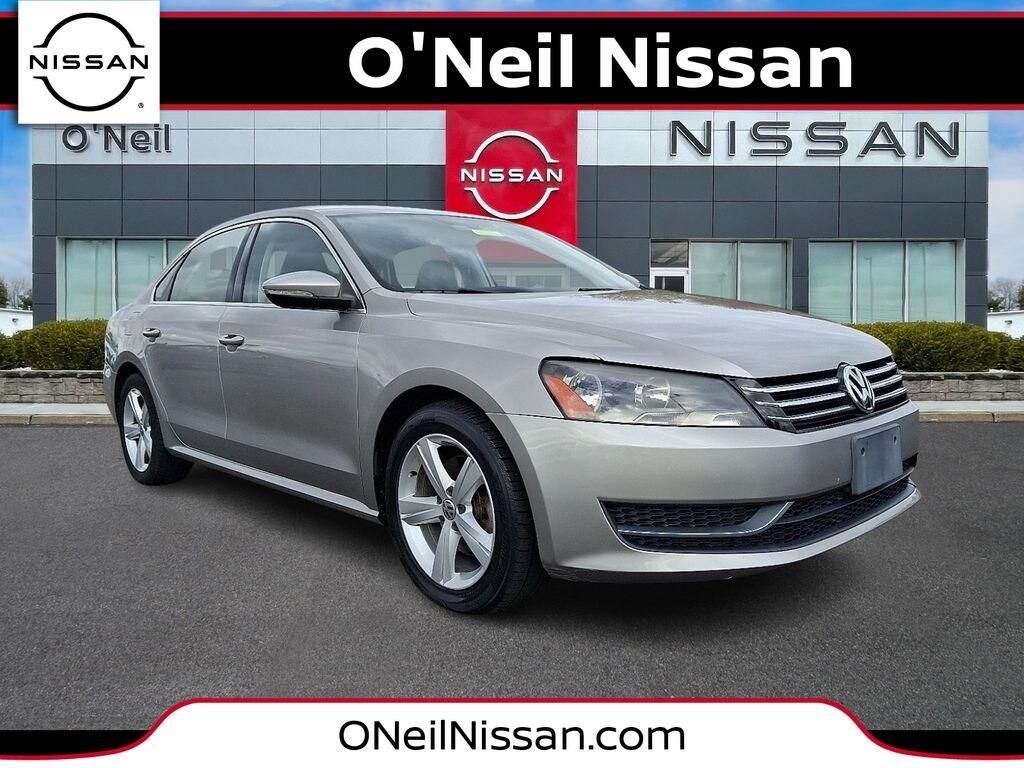 Used 2012 Volkswagen Passat 2.5L SE Sedan